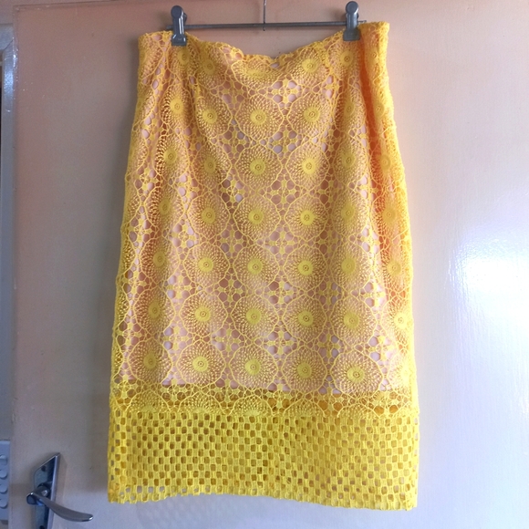 Tokito Dresses & Skirts - Tokito fluro yellow crochet pencil skirt